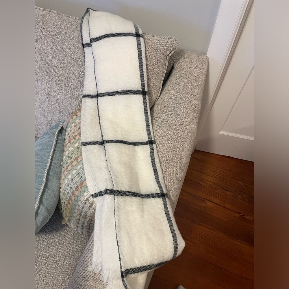 Grey and white scarf